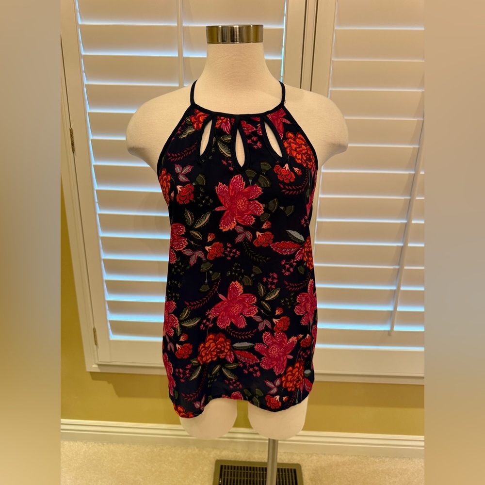 Papermoon Floral Top (Size Small) NWT